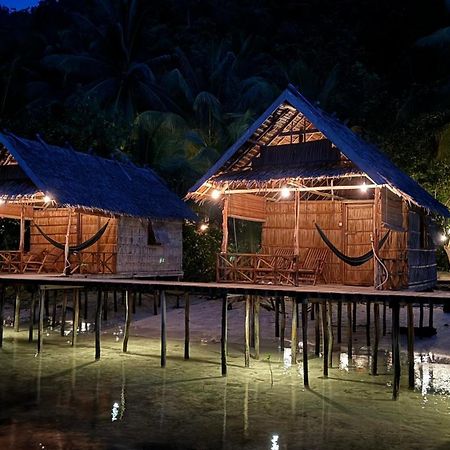 Nyande Raja Ampat Otel Pulau Mansuar Dış mekan fotoğraf